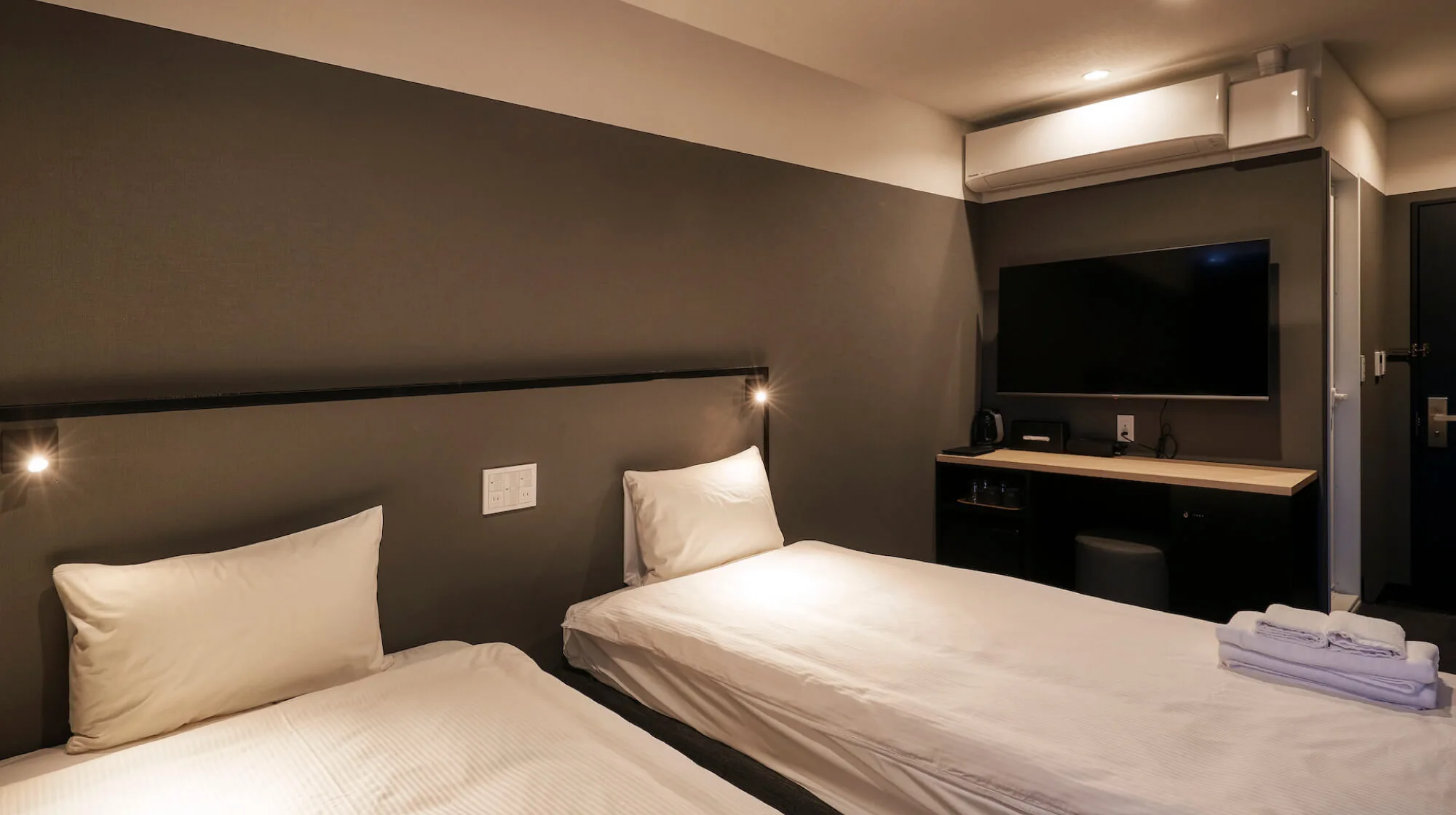 コンスタントホテルのダブルルームのお部屋の写真