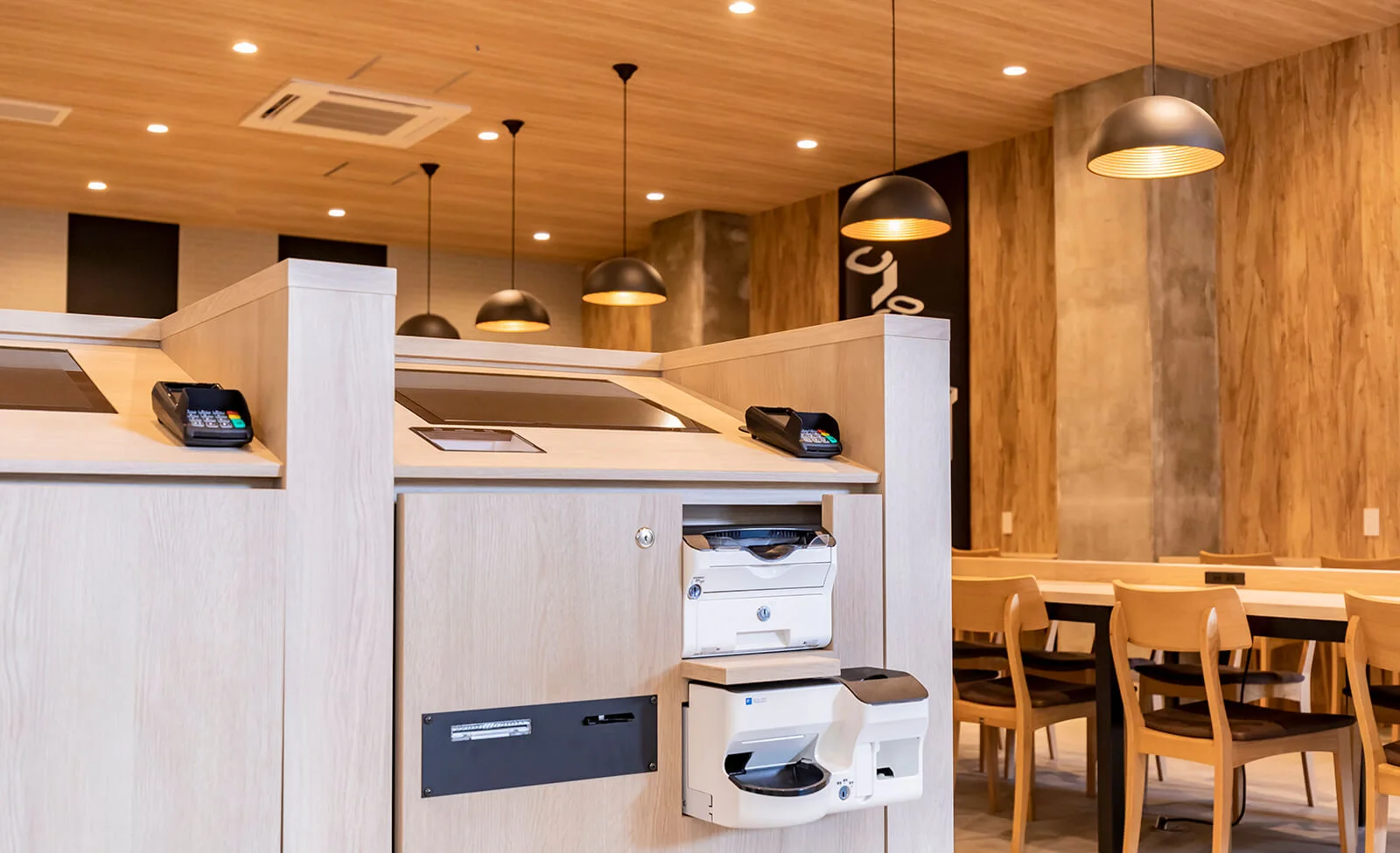 自動チェックイン機チェックアウト機の写真