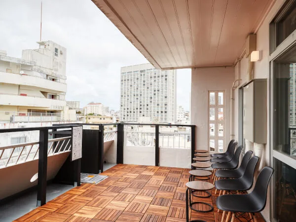 コンスタントホテルのバルコニーの写真