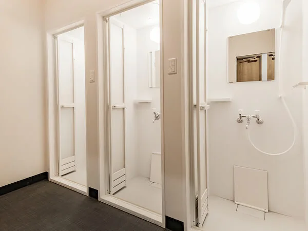 4階の女性専用共同シャワールーム